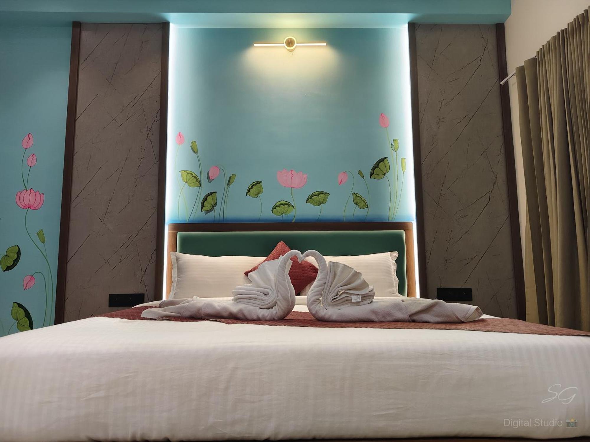 Shree Jalaram Resort Kodāe Eksteriør bilde