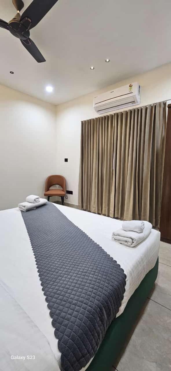 Shree Jalaram Resort Kodāe Eksteriør bilde