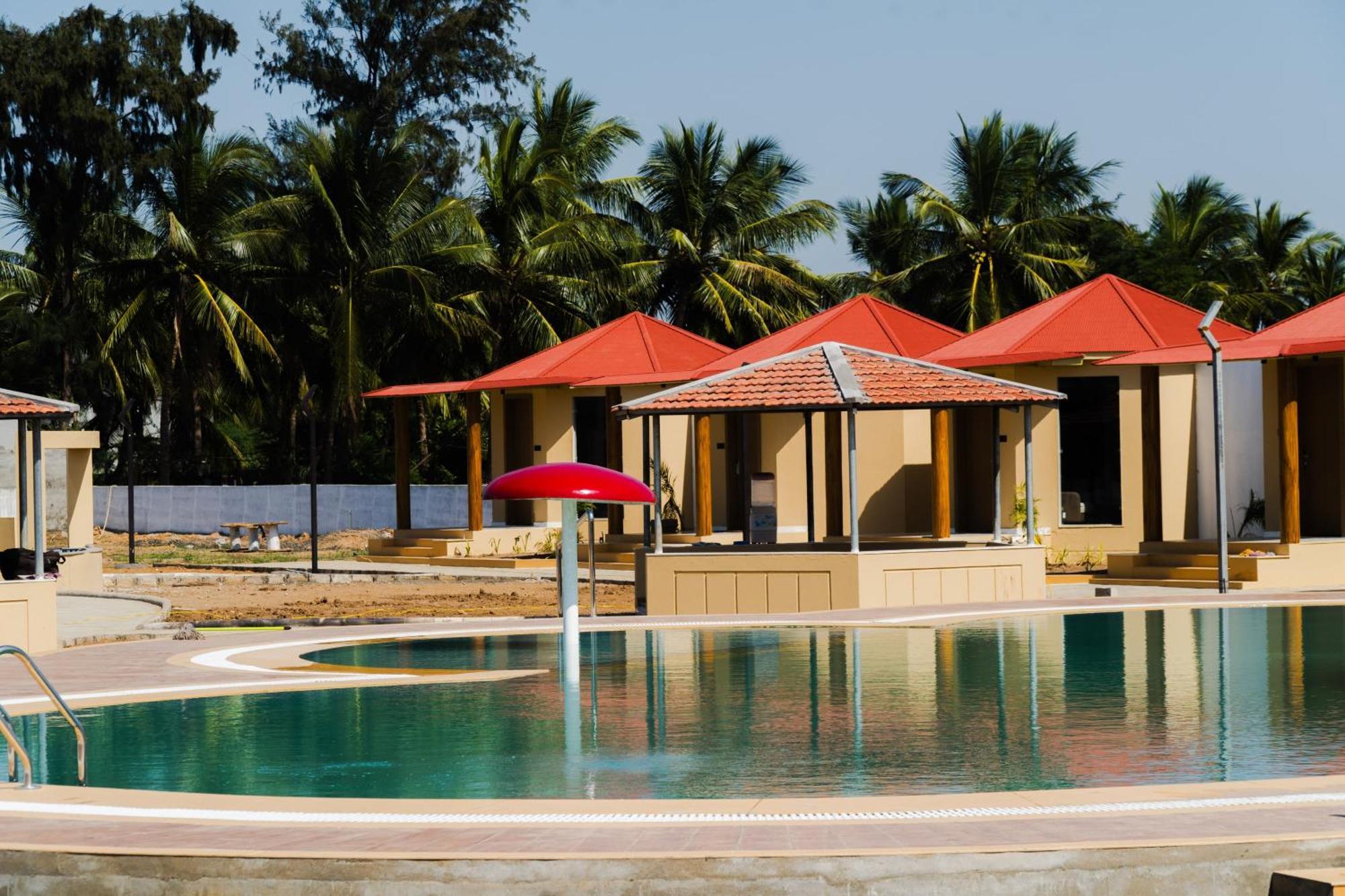 Shree Jalaram Resort Kodāe Eksteriør bilde